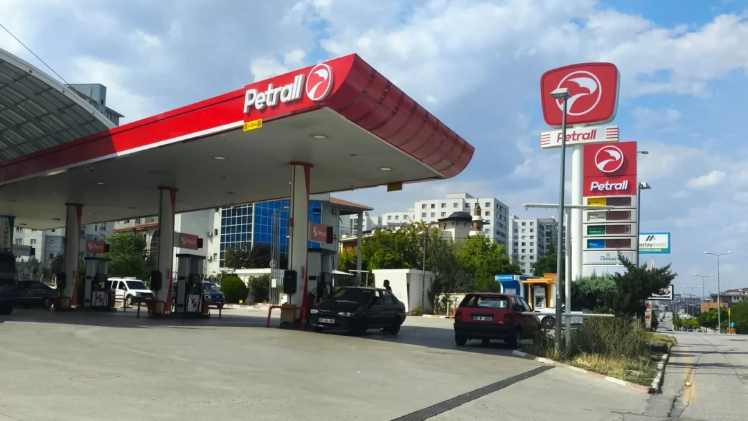 Petrall, Akaryakıt Sektöründe Bayi Ağını Büyütüyor